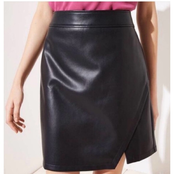 LOFT | FAUX WRAP FAUX LEATHER ASYMMETRICAL BLACK SKIRT WOMEN'S SIZE 8P - Picture 1 of 17
